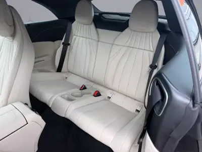 Mercedes-Benz CLE 450 AMG Line 4matic Cabriolet — Élégance décapotable et performance hybride — Miniature 10