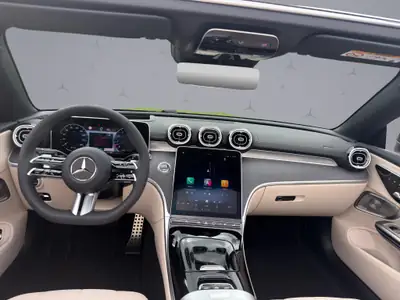 Mercedes-Benz CLE 450 AMG Line 4matic Cabriolet — Élégance décapotable et performance hybride — Miniature 13