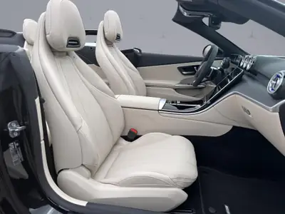 Mercedes-Benz CLE 450 AMG Line 4matic Cabriolet — Élégance décapotable et performance hybride — Miniature 16