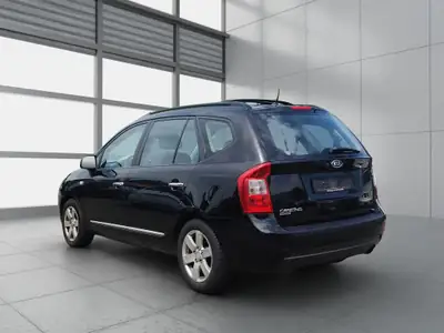 Kia Carens 2.0 CVVT Trend — Monospace 7 places automatique, entretien impeccable — dashboard