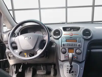 Kia Carens 2.0 CVVT Trend — Monospace 7 places automatique, entretien impeccable — Thumbnail 10