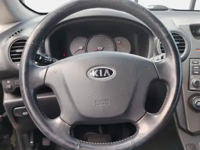 Kia Carens 2.0 CVVT Trend — Monospace 7 places automatique, entretien impeccable — Thumbnail 13
