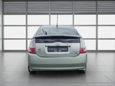 Toyota Prius 1.5 Hybrid — Berline écologique de 2008, entretien impeccable — detail