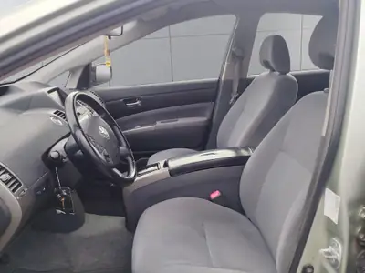 Toyota Prius 1.5 Hybrid — Berline écologique de 2008, entretien impeccable — Thumbnail 9