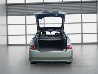 Toyota Prius 1.5 Hybrid — Berline écologique de 2008, entretien impeccable — Thumbnail 14