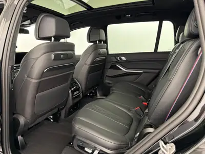 BMW X7 xDrive 48 40d M Sport Pro — SUV premium 7 places, diesel hybride, première main — Detail