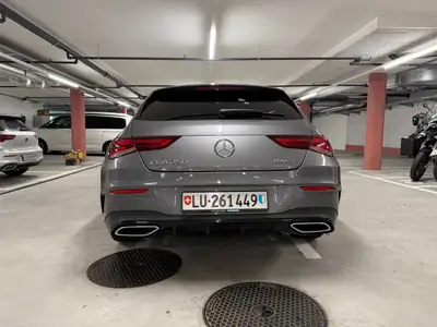 Mercedes-Benz CLA 250 AMG Line 4Matic — Berline Coupé dynamique avec traction intégrale — side view
