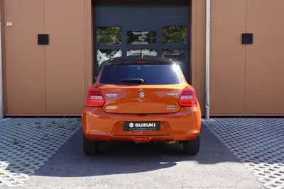 Suzuki Swift 1.2i Hybrid Allgrip 4x4 — Citadine écologique avec traction intégrale — Miniature 9