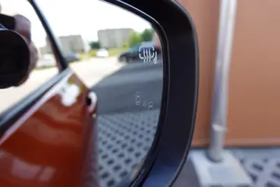 Suzuki Swift 1.2i Hybrid Allgrip 4x4 — Citadine écologique avec traction intégrale — Miniature 21