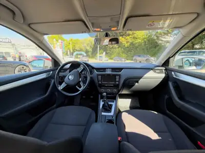 Skoda Octavia 1.4 TSI Style — Break polyvalent, moteur turbo dynamique et consommation maitrisée — Heckansicht