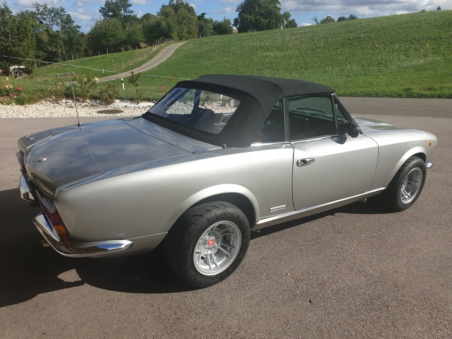 Fiat 124 Spider 1983 occasion Courtemautruy — 1
