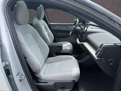 Volvo EX30 Twin Ultra Performance AWD — SUV électrique 428 ch, très peu roulé — Miniatura 16