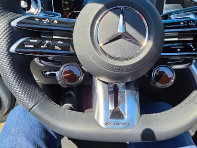 Mercedes-Benz CLE 53 AMG 4MATIC+ — Cabriolet haute performance, 27'000 km seulement — Miniatur 11
