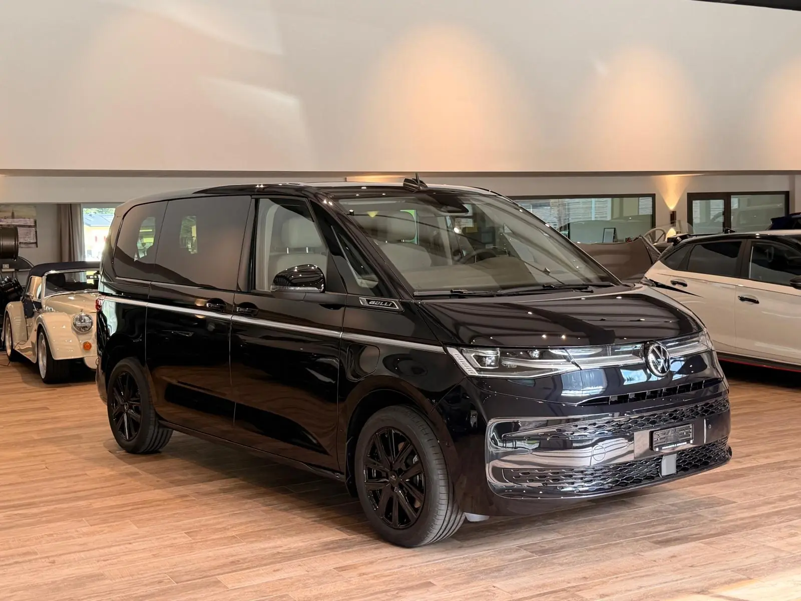 VW T7 Multivan 1.5 eHybrid Style 4Motion — Monospace hybride rechargeable, 20 km seulement