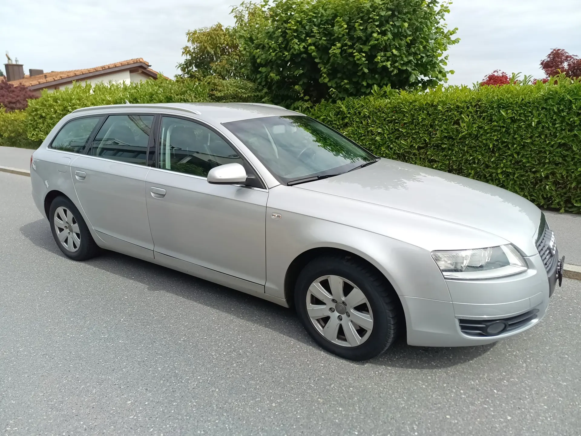 Audi A6 3.2 V6 FSI Quattro — Break puissant et polyvalent, 92'000 km seulement