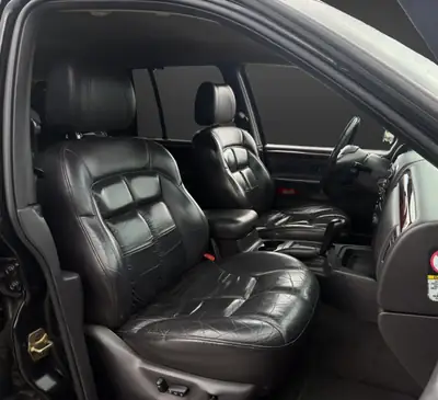 Jeep Grand Cherokee 4.7 Limited — SUV robuste, transmission automatique, tous terrains — Miniatura 9