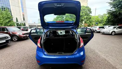 Ford Fiesta 1.0 Titanium — Citadine économe et fiable, 98'000 km seulement — Miniature 7