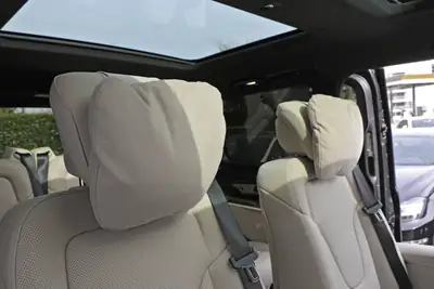 Mercedes-Benz V 300 d Lang — Monospace premium 4Matic, sièges individuels de luxe — Miniatura 24