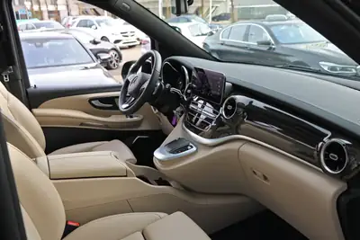 Mercedes-Benz V 300 d Lang — Monospace premium 4Matic, sièges individuels de luxe — Miniatura 32