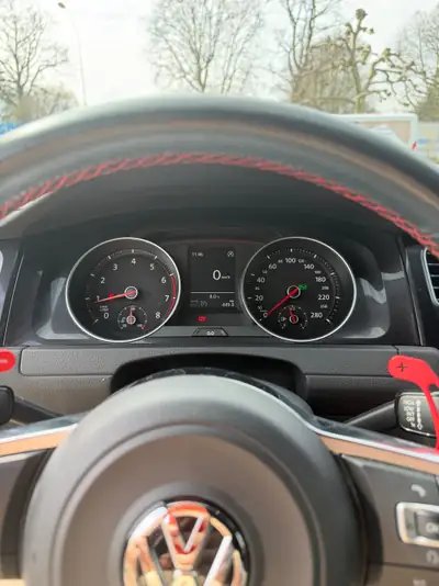 VW Golf 2.0 TSI GTI Performance DSG — Sportive dynamique, 76 000 km, cession directe — dettaglio