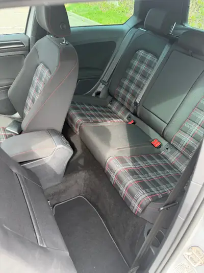 VW Golf 2.0 TSI GTI Performance DSG — Sportive dynamique, 76 000 km, cession directe — cruscotto
