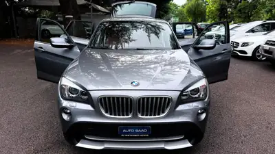 BMW X1 xDrive 28i Steptronic — SUV compact allemand, 4x4 performant et fiable — Miniature 15