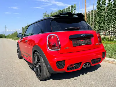 MINI Cooper John Cooper Works Steptronic — 231 ch, sportivité affirmée et tuning premium — rear view