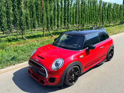 MINI Cooper John Cooper Works Steptronic — 231 ch, sportivité affirmée et tuning premium — dashboard