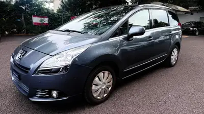 Peugeot 5008 1.6 16V T Family — Monospace 7 places fiable, sans sinistre — côté