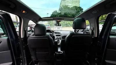 Peugeot 5008 1.6 16V T Family — Monospace 7 places fiable, sans sinistre — Miniature 9
