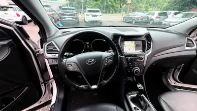 Hyundai Santa Fe 2.2 CRDI Amplia 4WD — SUV 7 places, moteur diesel performant, 157 000 km — Miniature 12