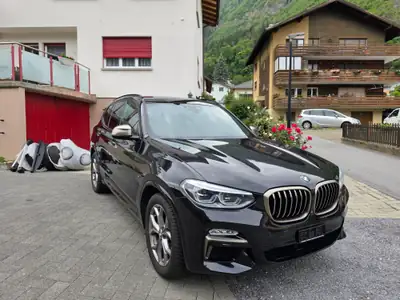 BMW X3 M40i xDrive 2018 — SUV Premium sportif avec technologie 360° — fianco