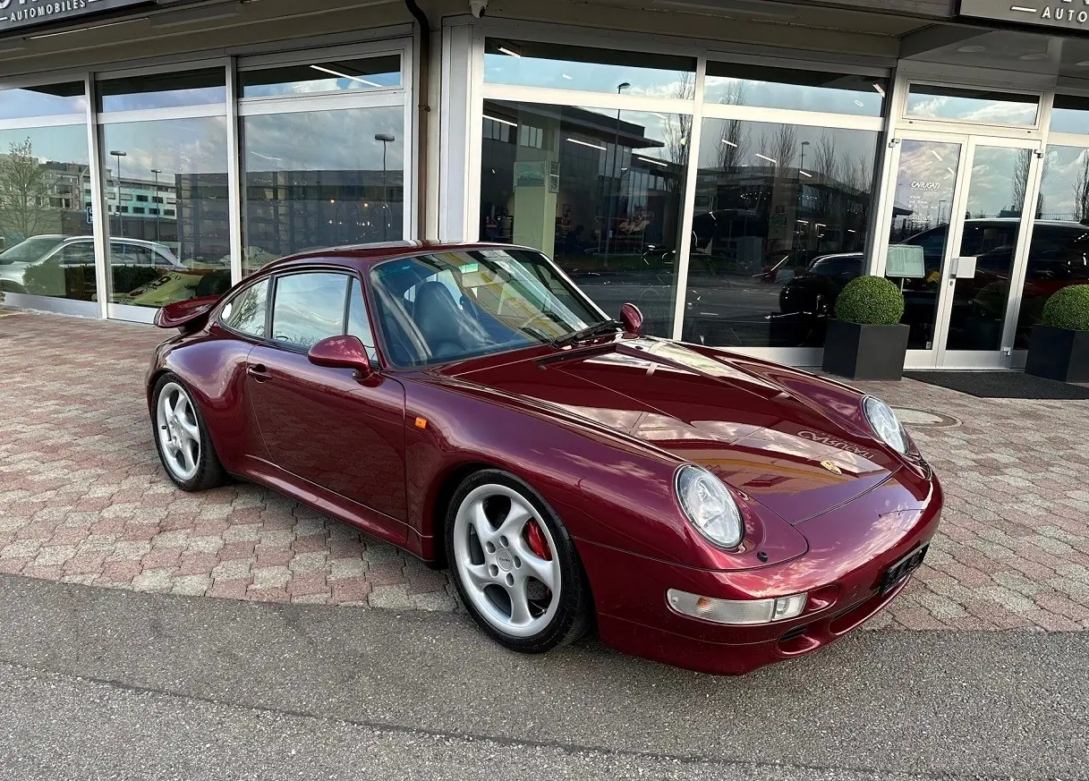 Porsche 911 Turbo 1995 — Légendaire coupé sport, 408 ch et boîte manuelle
