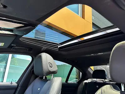 BMW-Alpina B3 3.0 Biturbo 4x4 — 495 ch, berline haute performance vert métallisé — Miniatura 14