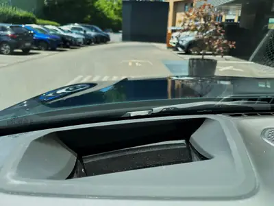 BMW-Alpina B3 3.0 Biturbo 4x4 — 495 ch, berline haute performance vert métallisé — Miniatura 15