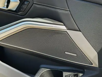 BMW-Alpina B3 3.0 Biturbo 4x4 — 495 ch, berline haute performance vert métallisé — Miniatura 20