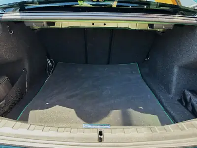 BMW-Alpina B3 3.0 Biturbo 4x4 — 495 ch, berline haute performance vert métallisé — Miniatura 21