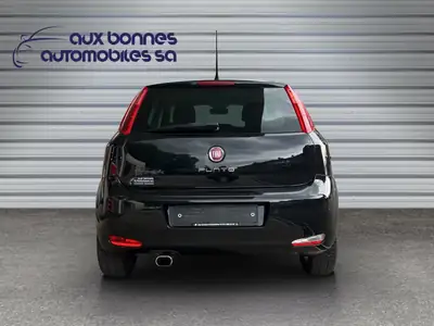 Fiat Punto 0.9 TwinAir Young — Citadine économe et fiable, parfaite pour la ville — Miniature 7