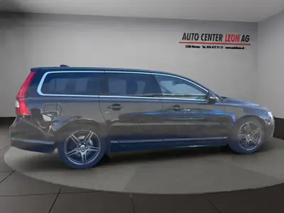 Volvo V70 D5 AWD Momentum — Break premium diesel, traction intégrale, entretien complet — Thumbnail 7