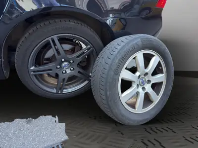 Volvo V70 D5 AWD Momentum — Break premium diesel, traction intégrale, entretien complet — Thumbnail 21