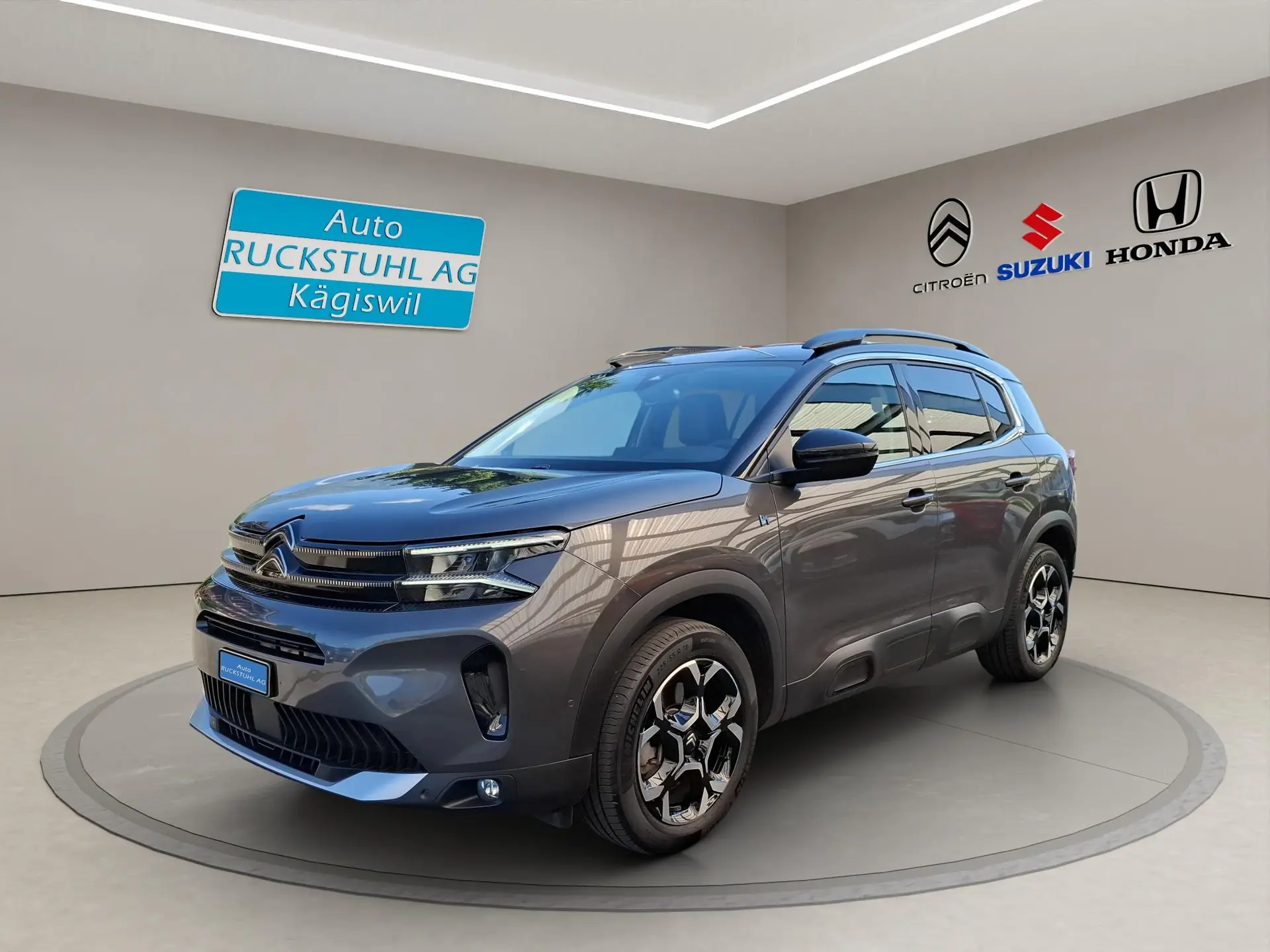 Citroën C5 Aircross 1.6 Plug-in Hybrid Swiss Edition — SUV écologique avec 30'000 km seulement
