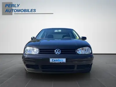 VW Golf 1.6 16V Comfortline — Berline fiable à l'état impeccable, première main — vue extérieure