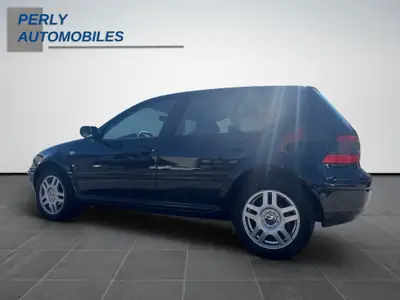 VW Golf 1.6 16V Comfortline — Berline fiable à l'état impeccable, première main — intérieur