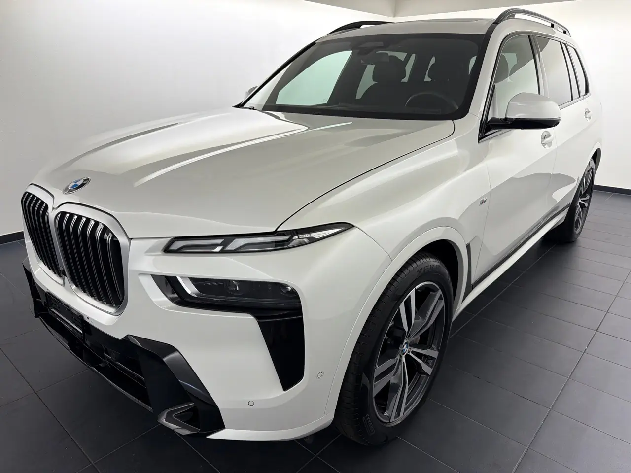 BMW X7 xDrive 48V 40d M Sport — SUV premium 7 places, diesel hybride 340 ch