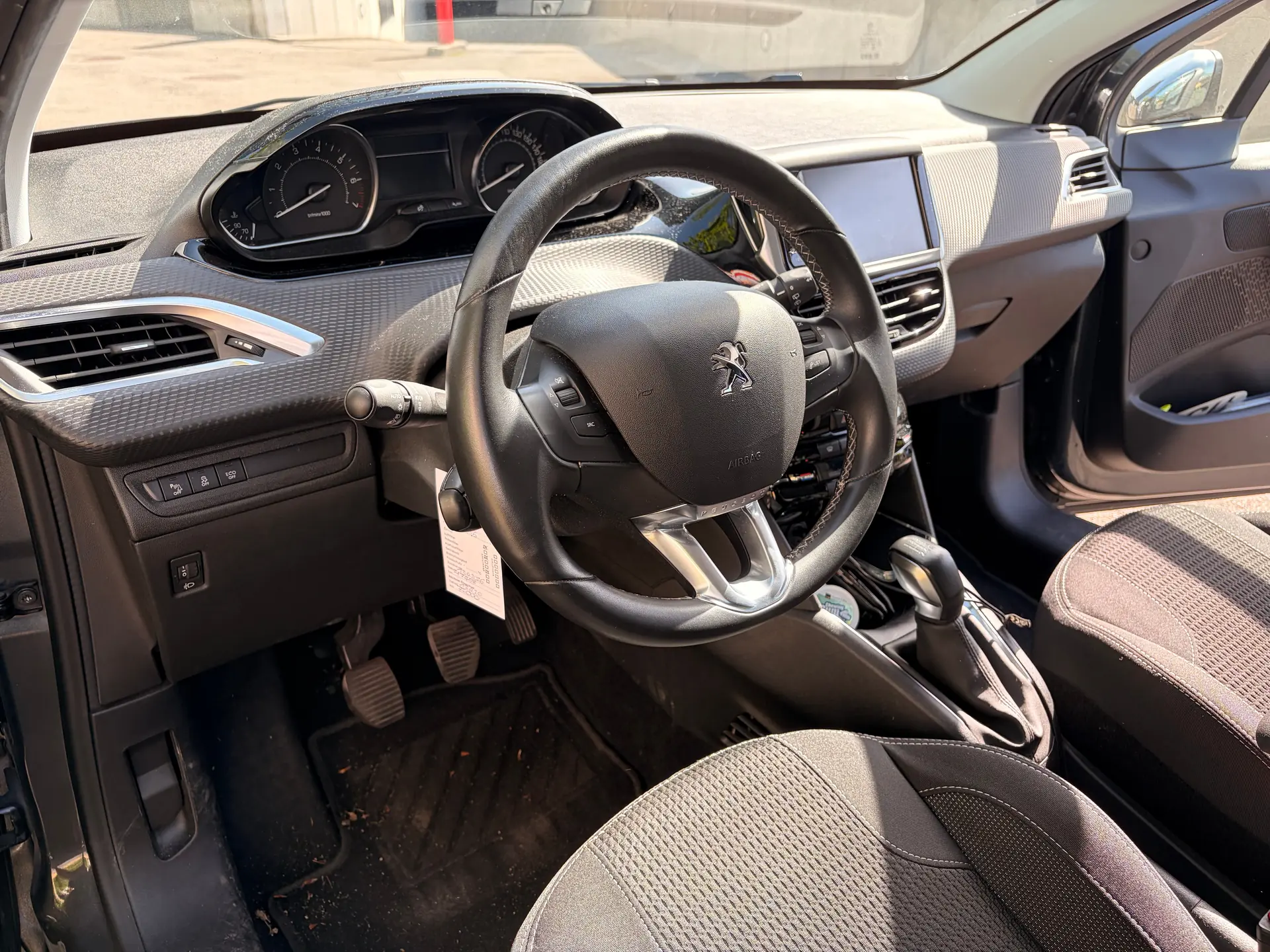 Peugeot 208 2016 occasion Bern — 3