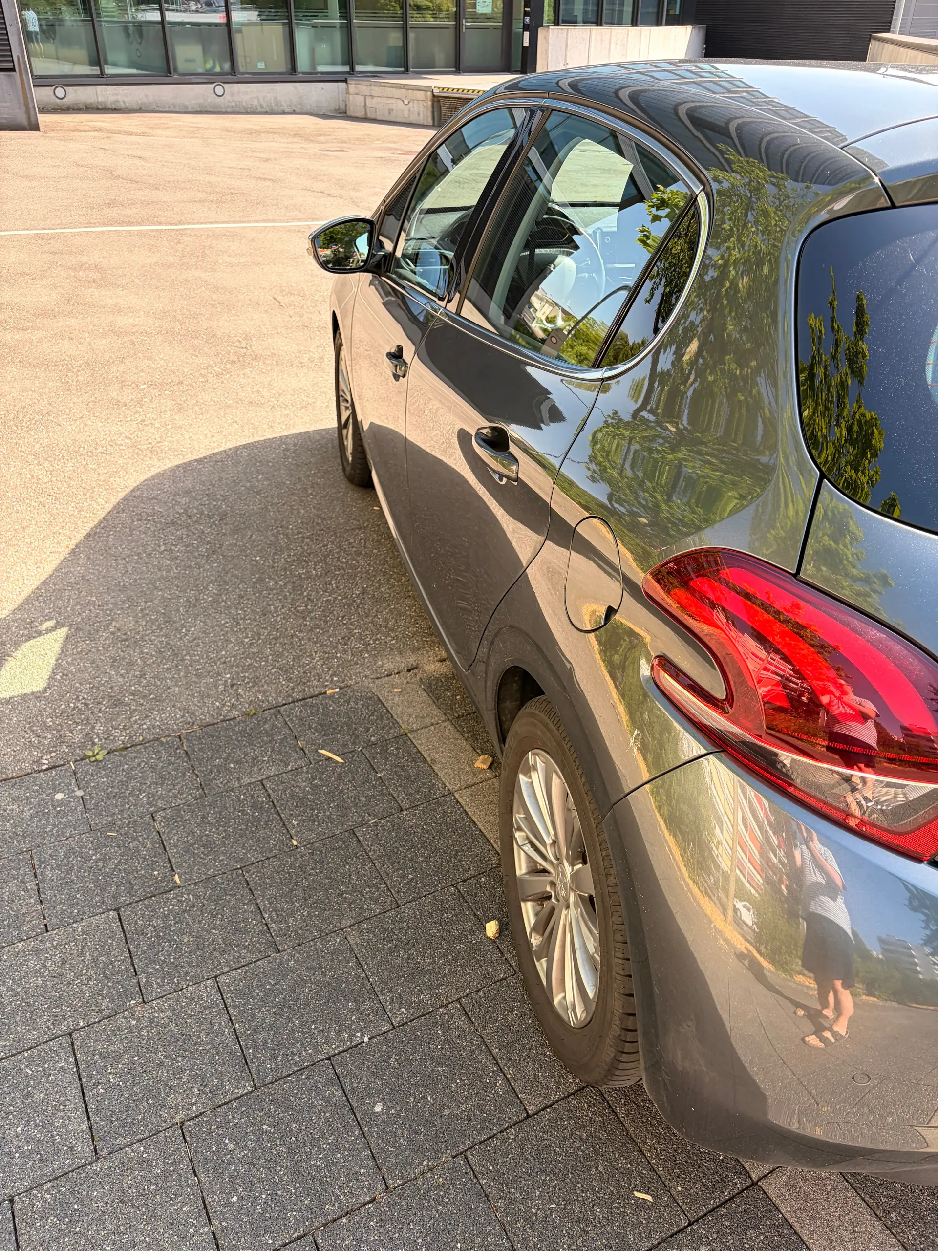 Peugeot 208 2016 occasion Bern — 2