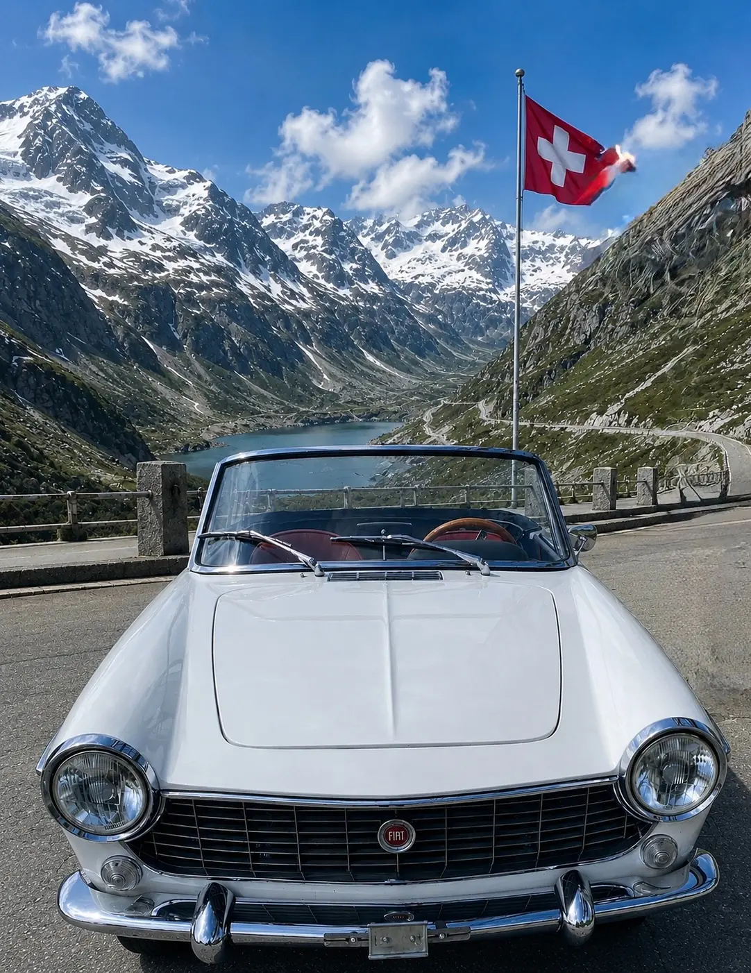 FIAT 1500 Cabriolet 1966 — Élégant véhicule de collection, capote blanche et cuir rouge