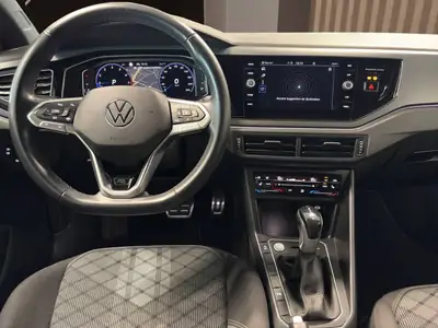 VW Taigo 1.0 TSI R-Line DSG — Compact SUV dynamique, 48 000 km seulement — tableau de bord