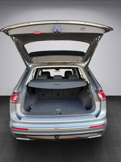 VW Tiguan Allspace 2.0 TDI 200PS — SUV 7 places robuste, 4Motion intégrale, service frais — Thumbnail 18