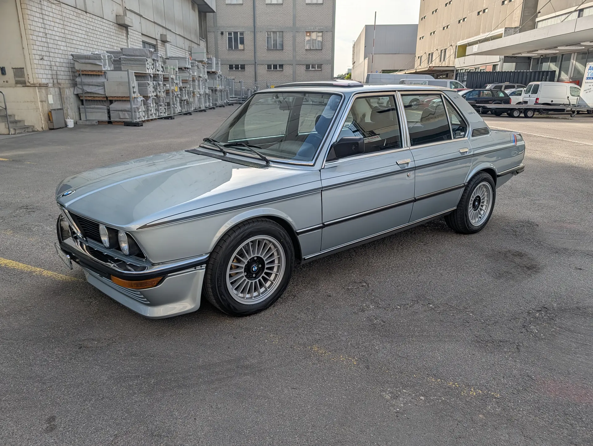 BMW 528 1981 occasion Muttenz — 2